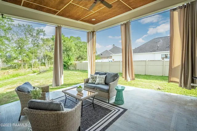 $4,000 | 404 East Martial Avenue, Lafayette, LA 70508