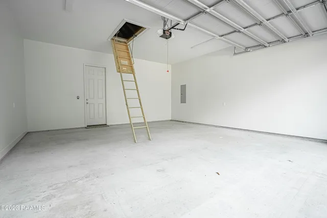 $4,000 | 404 East Martial Avenue, Lafayette, LA 70508