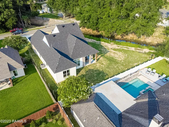 $4,000 | 404 East Martial Avenue, Lafayette, LA 70508