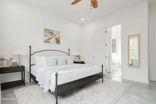 $4,000 | 404 East Martial Avenue, Lafayette, LA 70508