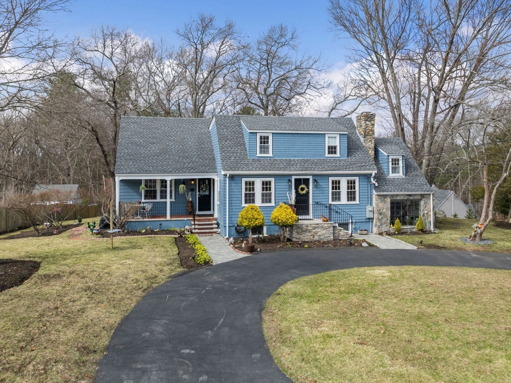 19 Cold Spring Road North Reading, MA 01864 - Photo 35 of 37 a view of a house with a patio