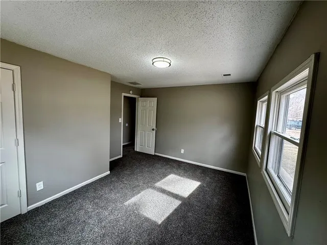 $138,000 | 8416 Greenwood Road, Raytown, MO 64138