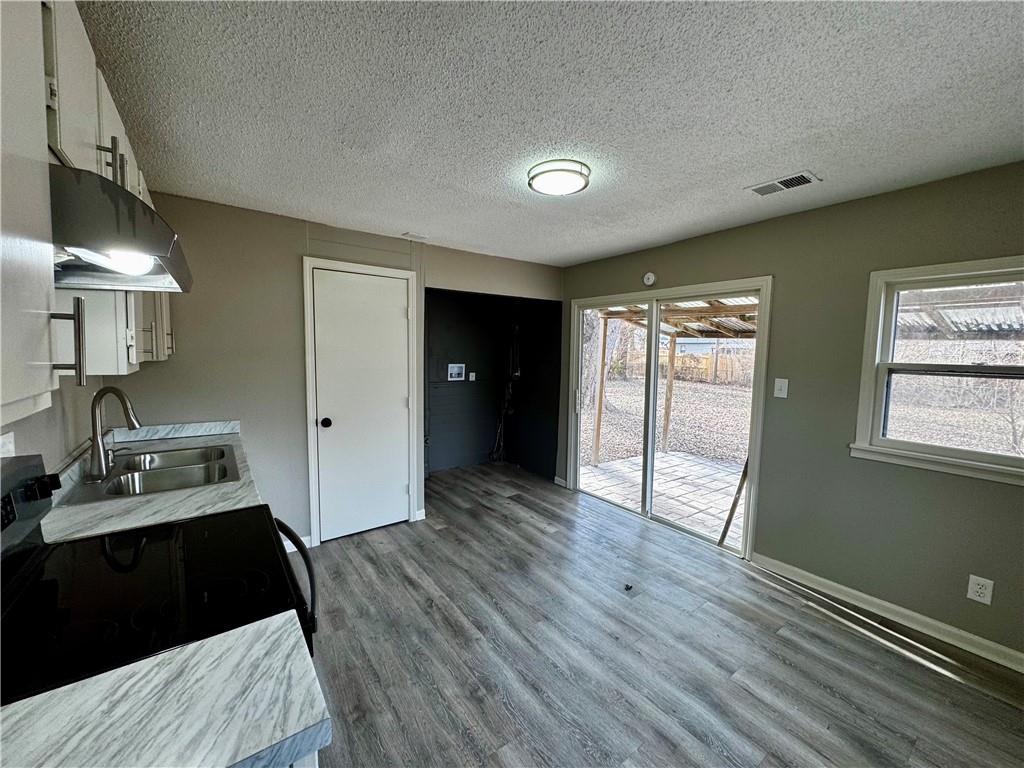 8416 Greenwood Road Raytown, MO 64138 - Photo 4 of 24