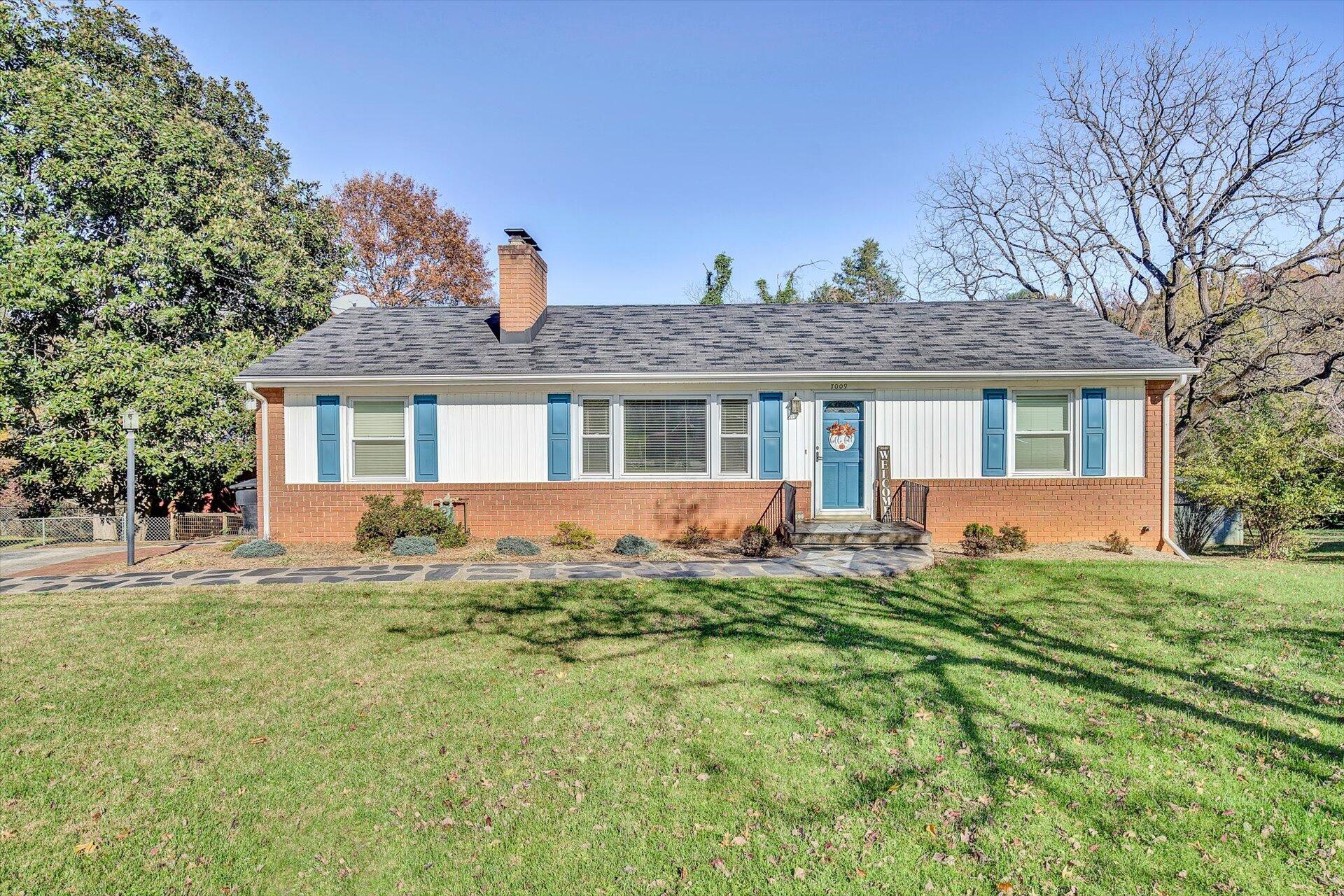 7009 Brookview Road Roanoke, VA 24019 - Photo 3 of 33 03-111520210078