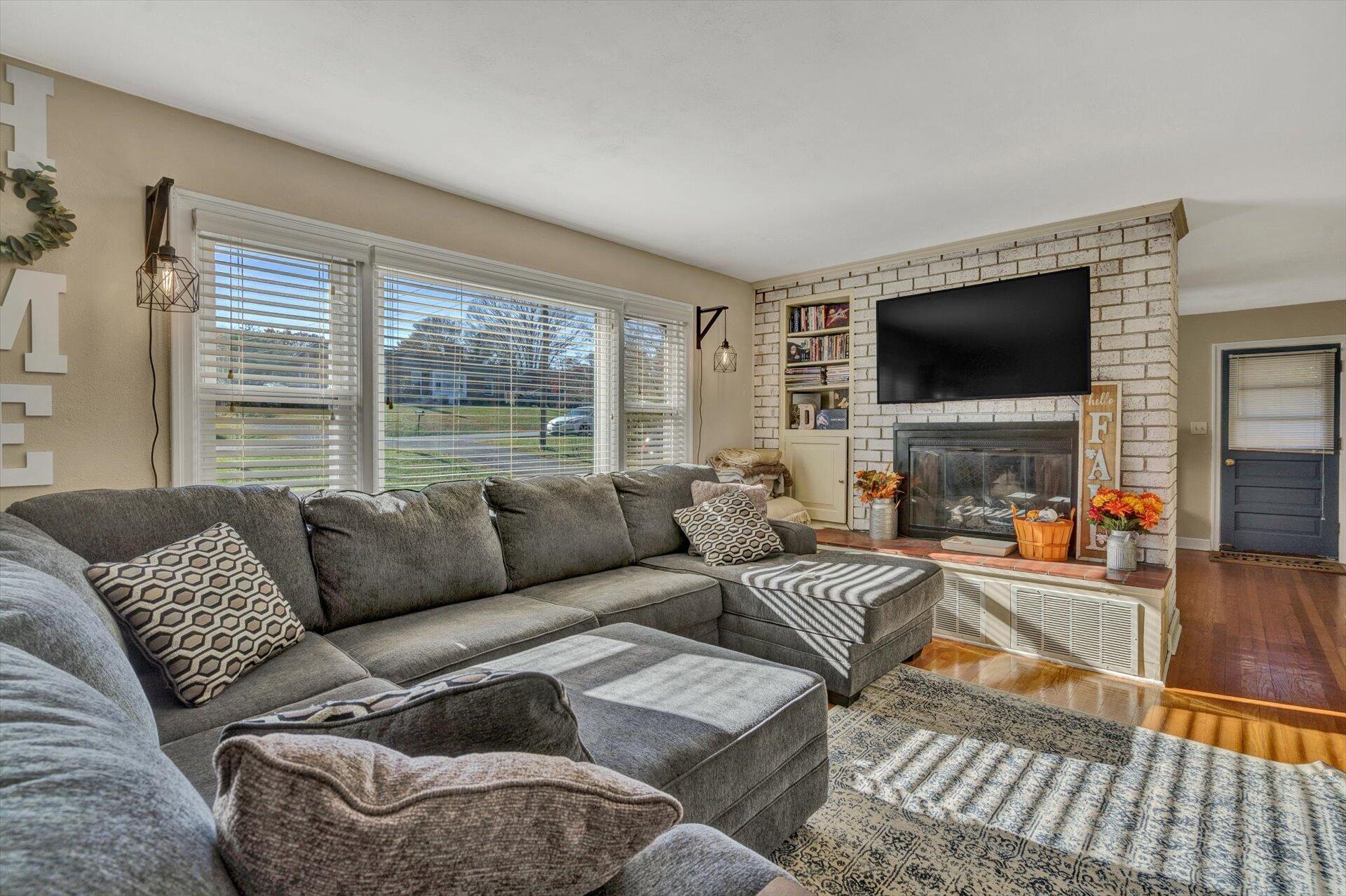 7009 Brookview Road Roanoke, VA 24019 - Photo 6 of 33 07-111520210109