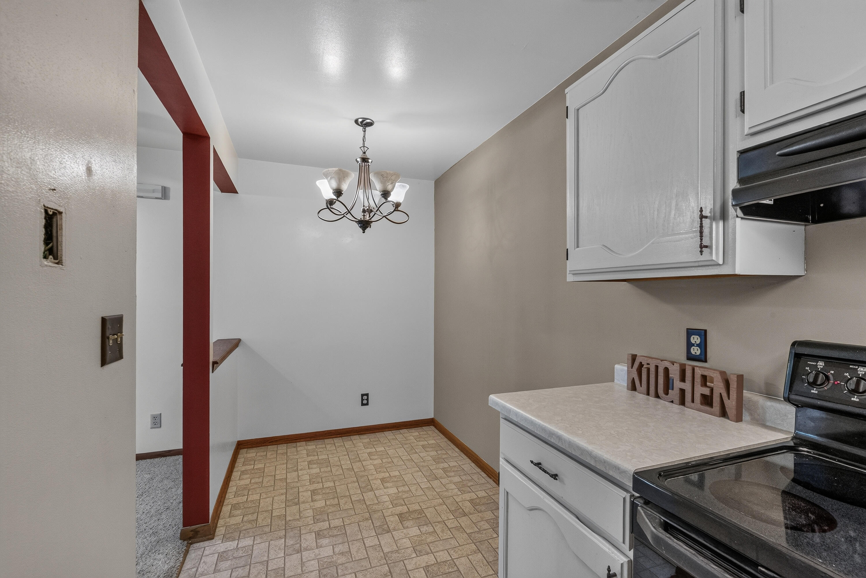 W177N9776 Riversbend Circle East Germantown, WI 53022 - Photo 5 of 23 W177N9776 Riversbend Cir E-3