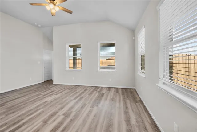 $2,400 | 503 Thunder Cloud Drive, Baytown, TX 77523