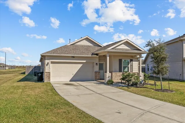 $2,400 | 503 Thunder Cloud Drive, Baytown, TX 77523