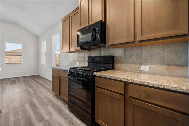 $2,400 | 503 Thunder Cloud Drive, Baytown, TX 77523