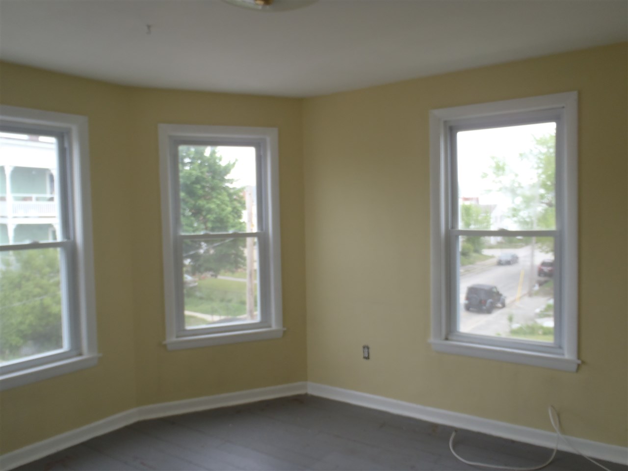 468 Rimmon Street Manchester, NH 03102 - Photo 13 of 35