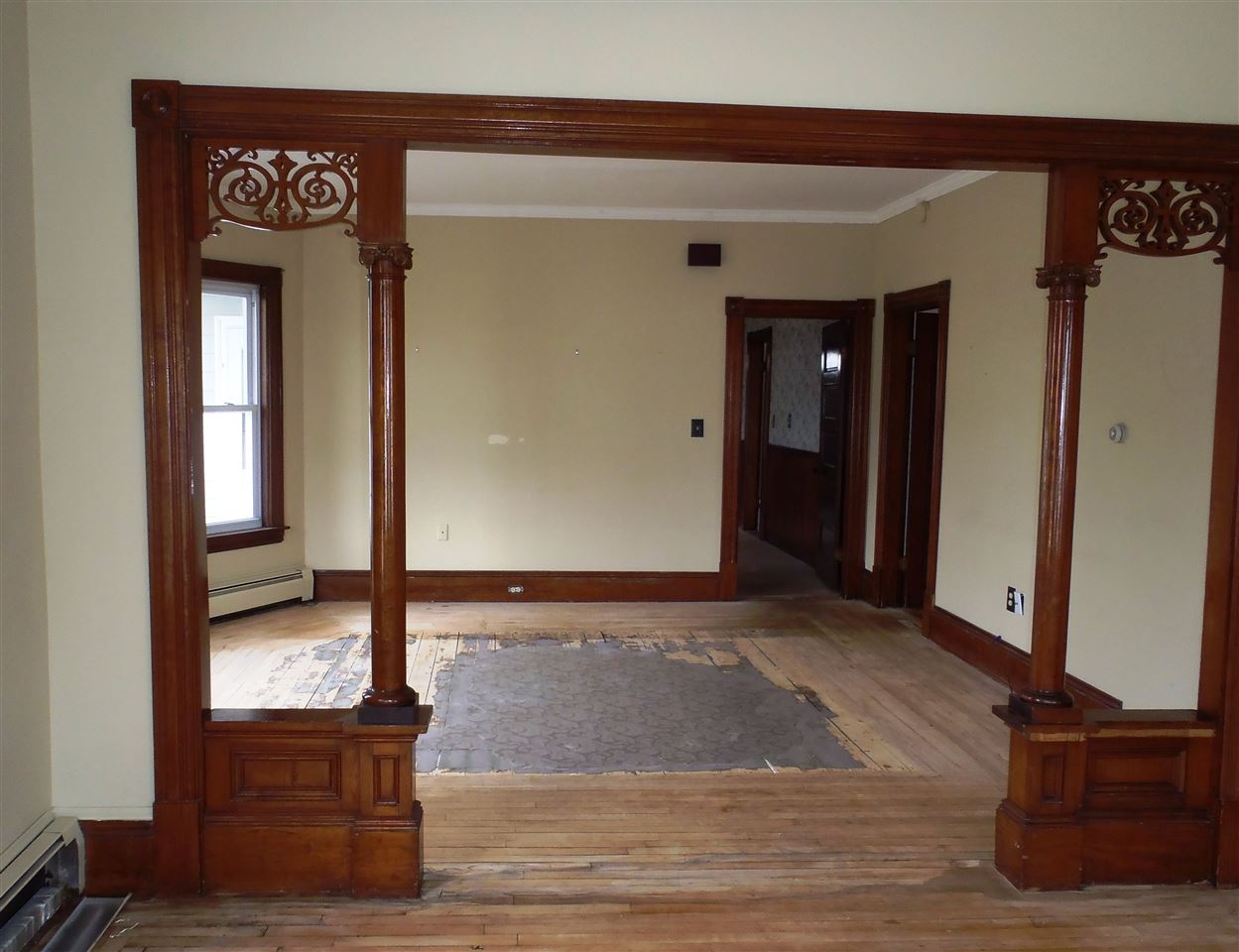 468 Rimmon Street Manchester, NH 03102 - Photo 3 of 35