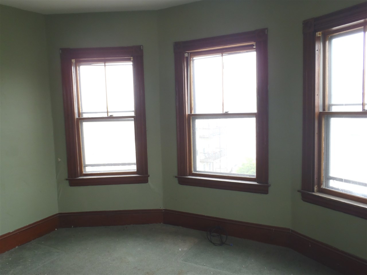 468 Rimmon Street Manchester, NH 03102 - Photo 23 of 35