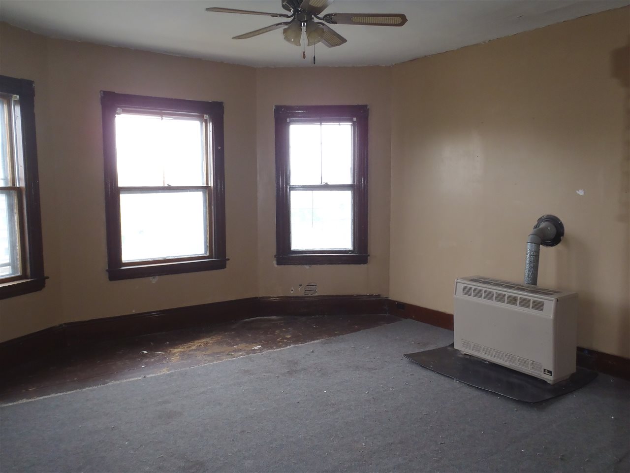 468 Rimmon Street Manchester, NH 03102 - Photo 24 of 35