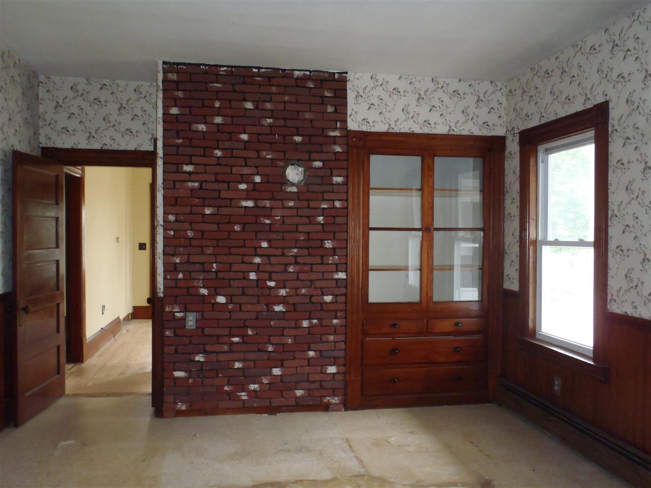 468 Rimmon Street Manchester, NH 03102 - Photo 5 of 35