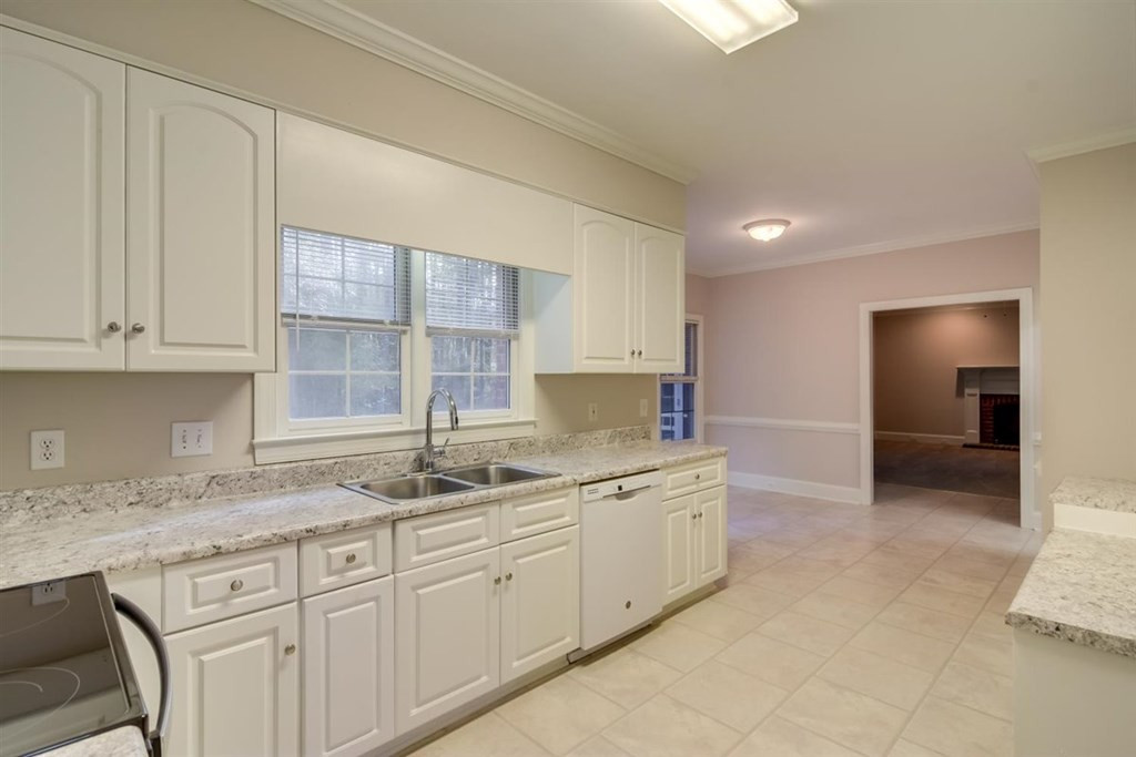 4500 Ridgepine Drive Evans, GA 30809 - Photo 14 of 57 Large kitchen with new counter tops