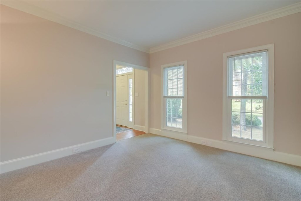 4500 Ridgepine Drive Evans, GA 30809 - Photo 21 of 57 Living room