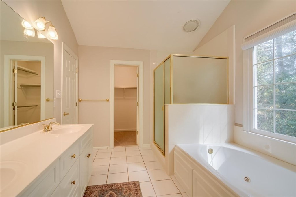 4500 Ridgepine Drive Evans, GA 30809 - Photo 32 of 57 Owners bedroom en-suite