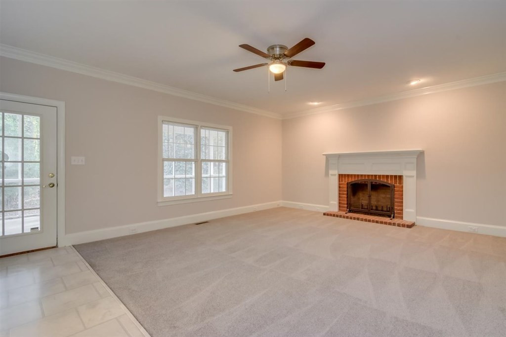 4500 Ridgepine Drive Evans, GA 30809 - Photo 8 of 57 Large Family Room