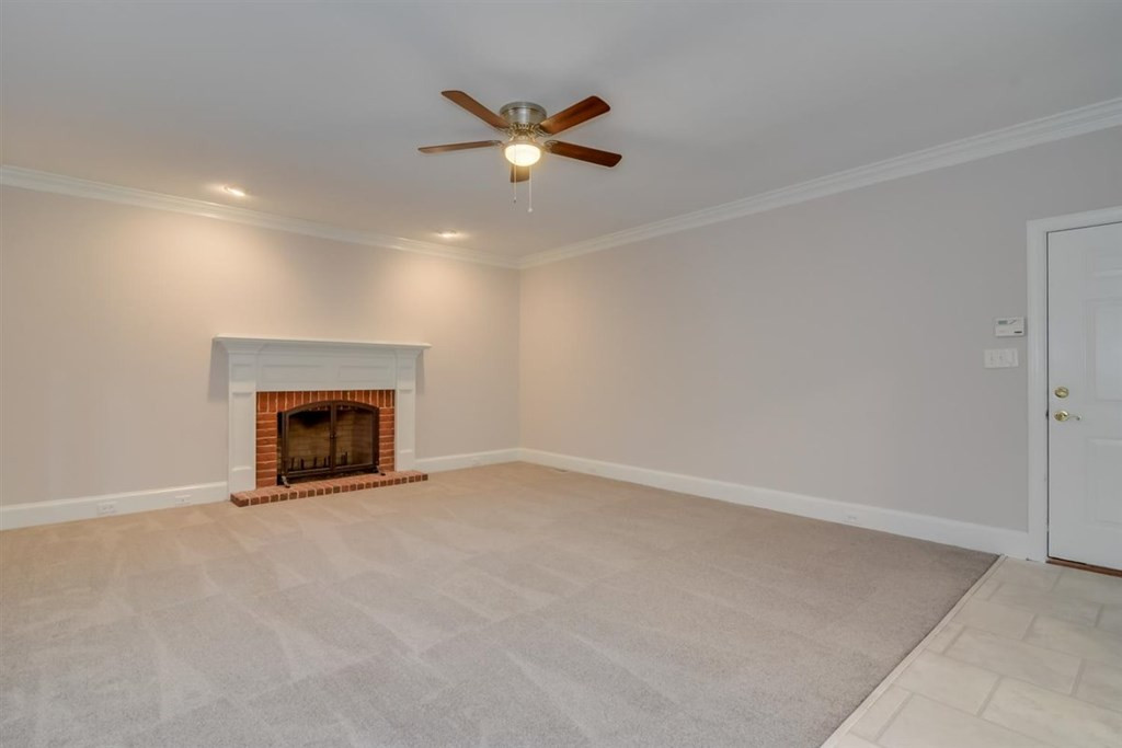 4500 Ridgepine Drive Evans, GA 30809 - Photo 10 of 57 Large Family Room