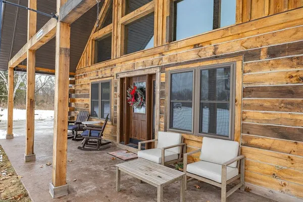 $590,000 | 316 American Heritage Road, De Soto, WI 54624