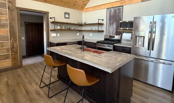 $590,000 | 316 American Heritage Road, De Soto, WI 54624