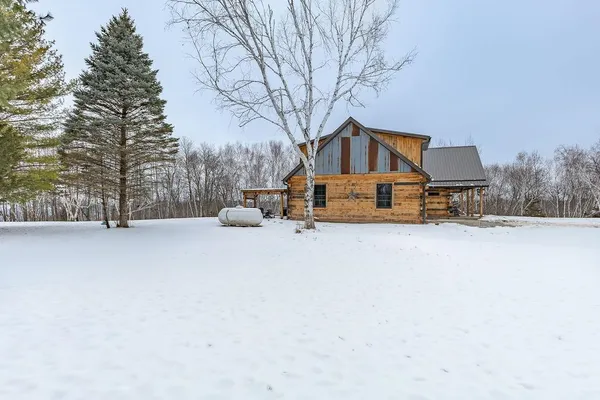 $590,000 | 316 American Heritage Road, De Soto, WI 54624
