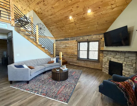 $590,000 | 316 American Heritage Road, De Soto, WI 54624