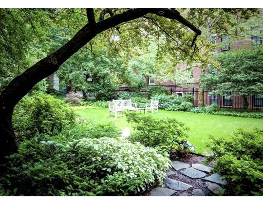 5 Charles River Square Boston, MA 02114 - Photo 21 of 21 a view of backyard with green space