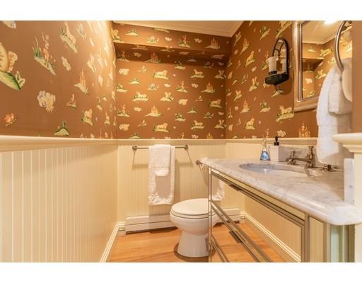 5 Charles River Square Boston, MA 02114 - Photo 7 of 21 a bathroom with a sink and a toilet