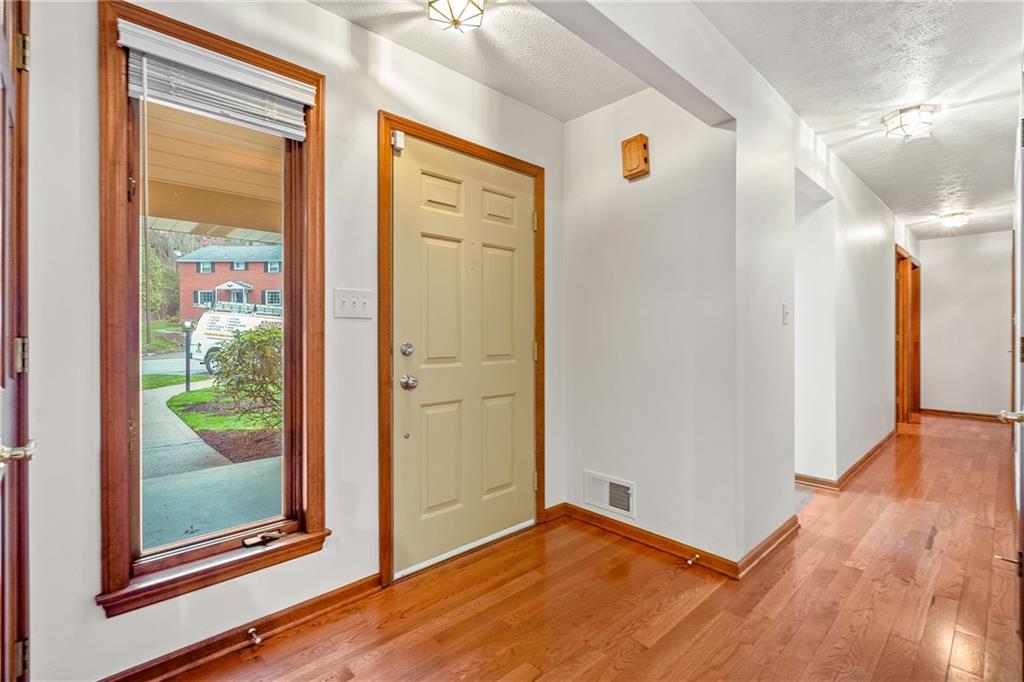 1624 Branning Road Pittsburgh, PA 15235 - Photo 3 of 25 Gallery Image 3