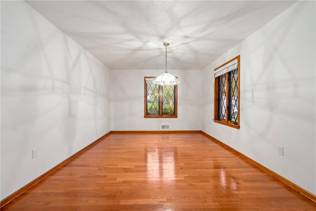 1624 Branning Road Pittsburgh, PA 15235 - Photo 5 of 25 Gallery Image 5