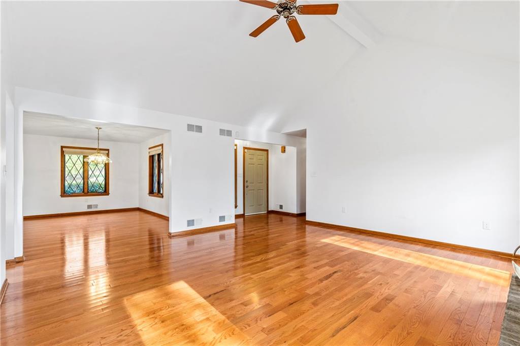 1624 Branning Road Pittsburgh, PA 15235 - Photo 6 of 25 Gallery Image 6