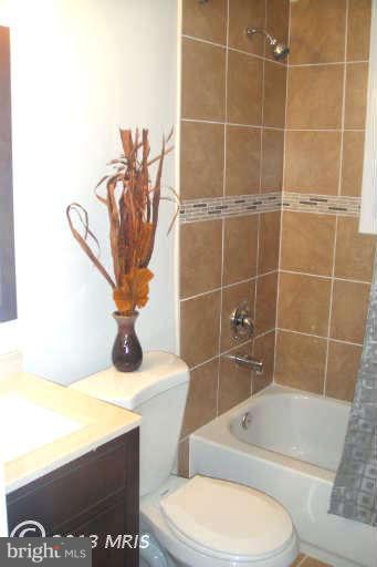 4818 Wheeler Road Oxon Hill, MD 20745 - Photo 14 of 21 Bath