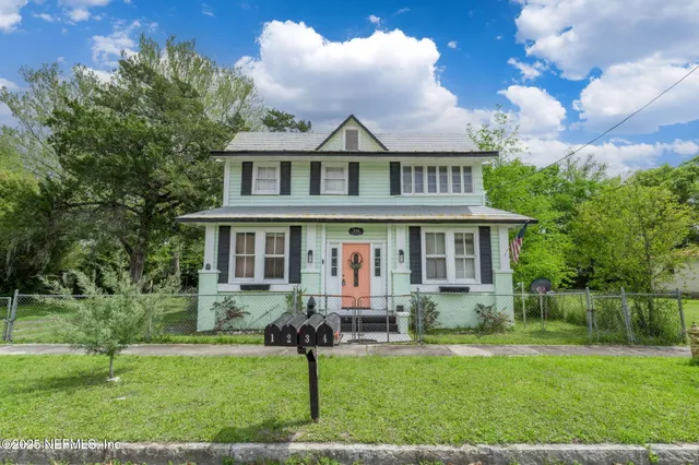 $320,000 | 346 North Cherry Street, Starke, FL 32091