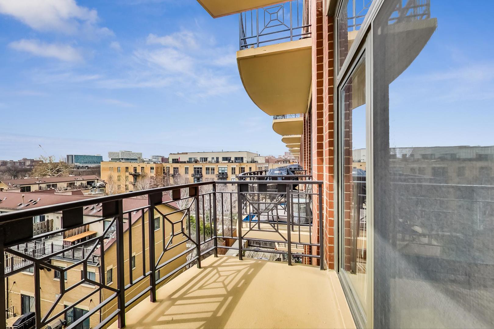 1301 West Madison Street, Unit 511 Chicago, IL 60607 - Photo 12 of 24 a view of balcony with furniture