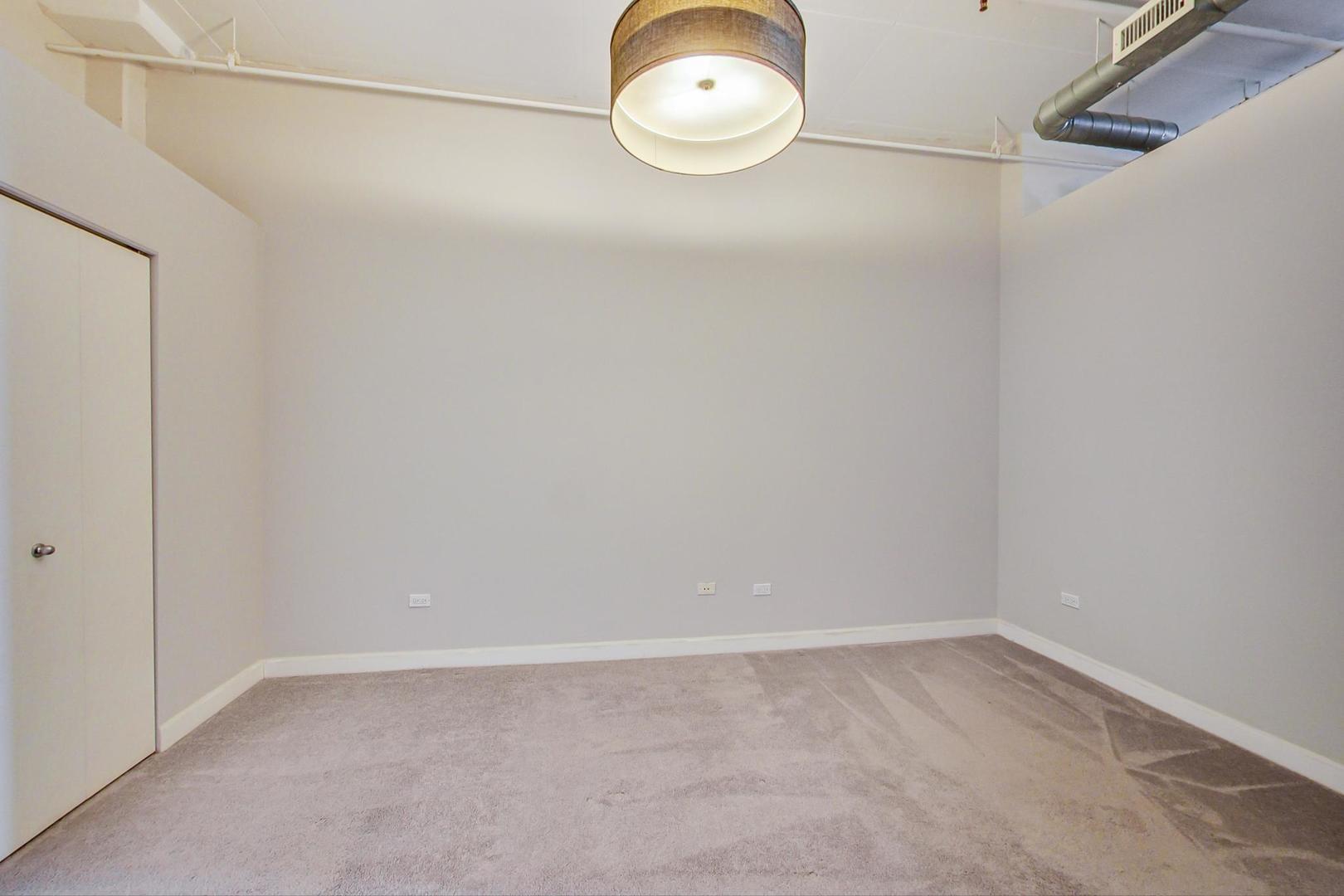 1301 West Madison Street, Unit 511 Chicago, IL 60607 - Photo 16 of 24 a view of a small space