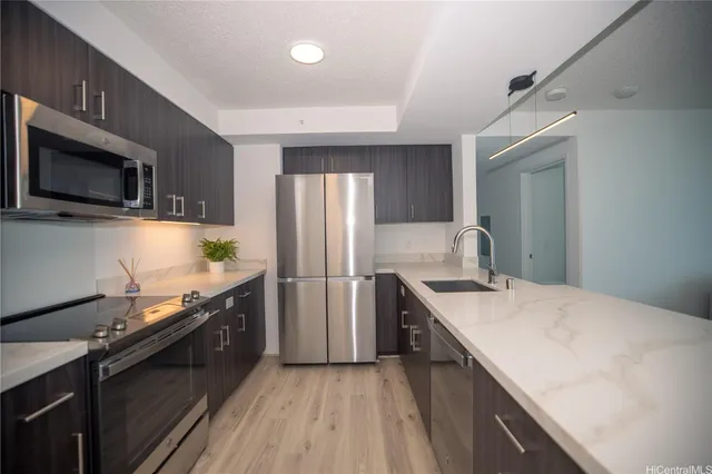 $835,000 | 615 Keawe Street, Unit 2408, Honolulu, HI 96813