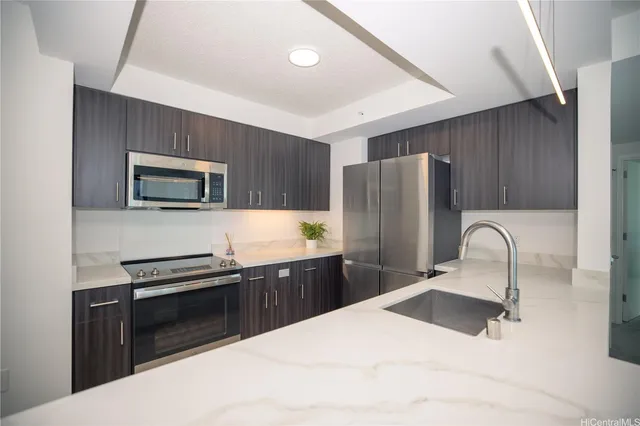 $835,000 | 615 Keawe Street, Unit 2408, Honolulu, HI 96813