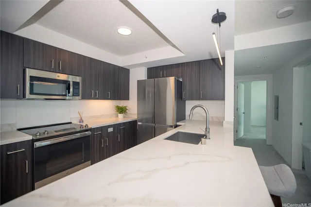 $835,000 | 615 Keawe Street, Unit 2408, Honolulu, HI 96813