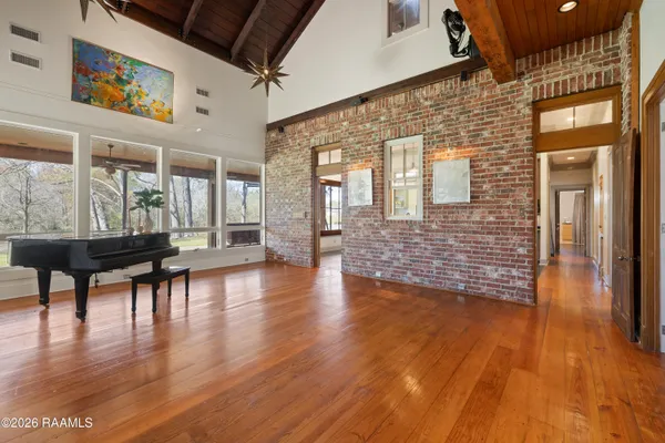 $1,100,000 | 5726 Eagle Pass Drive, Youngsville, LA 70592