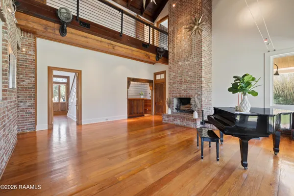 $1,100,000 | 5726 Eagle Pass Drive, Youngsville, LA 70592