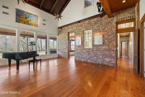 $1,100,000 | 5726 Eagle Pass Drive, Youngsville, LA 70592