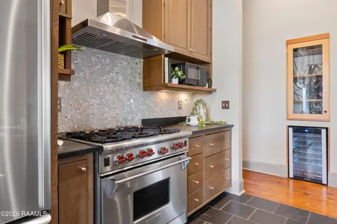 $1,100,000 | 5726 Eagle Pass Drive, Youngsville, LA 70592