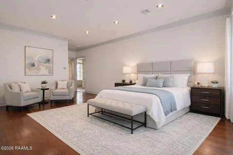 $1,100,000 | 5726 Eagle Pass Drive, Youngsville, LA 70592