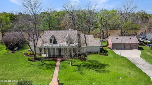 $1,100,000 | 5726 Eagle Pass Drive, Youngsville, LA 70592