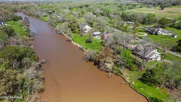 $1,100,000 | 5726 Eagle Pass Drive, Youngsville, LA 70592