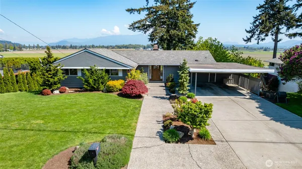 $795,000 | 12103 Hilynn Drive, Burlington, WA 98233