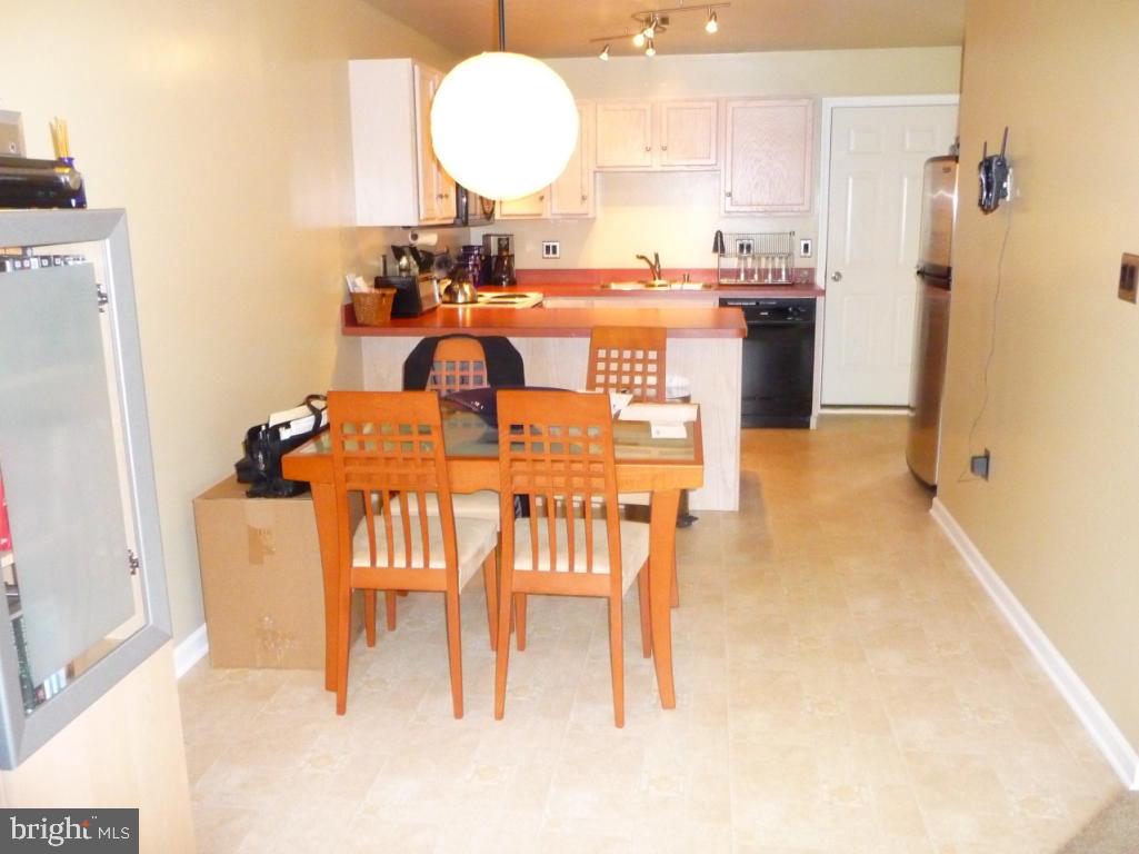 7 Sandstone Court Lititz, PA 17543 - Photo 4 of 9