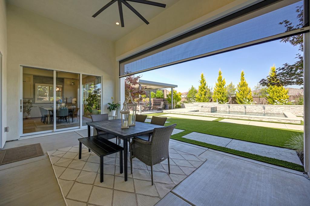 806 Fallen Log Court Rocklin, CA 95765 - Photo 5 of 94
