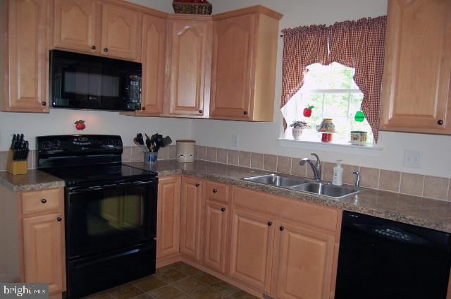 595 Rocky Ridge Road Spring Grove, PA 17362 - Photo 10 of 36